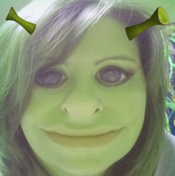 Meet your Posher, Carrie - Picture 5 of 5